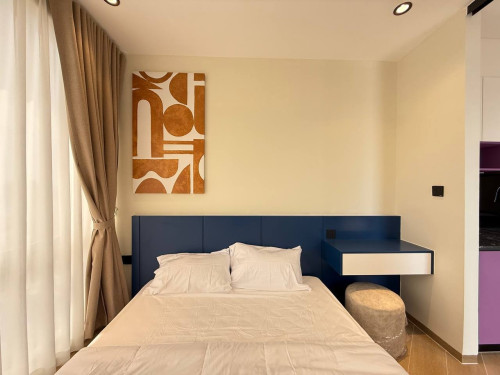𝐅𝐨𝐫 𝐑𝐞𝐧𝐭: Brand New Condo 1-Bed Apartment – BKK1
