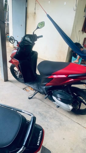 លក់ម៉ូតូ click 015ម៉ាស៊ីនស្ងាត់