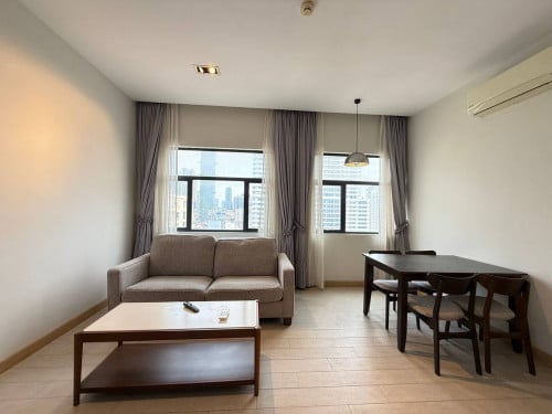 𝐅𝐨𝐫 𝐑𝐞𝐧𝐭: Corner Condo 1-Bedroom For Rent – BKK1