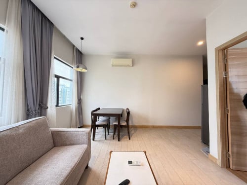 𝐅𝐨𝐫 𝐑𝐞𝐧𝐭: Corner Condo 1-Bedroom For Rent – BKK1