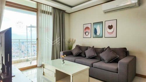#ForRent 1- Bedroom apartment at De Castle Royal. Bkk1