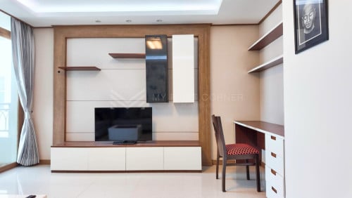 #ForRent 1- Bedroom apartment at De Castle Royal. Bkk1