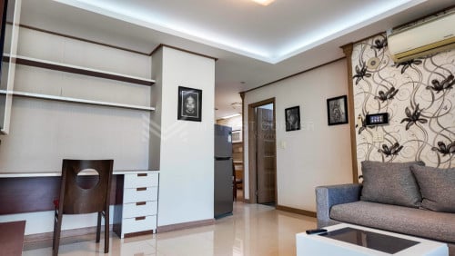 #ForRent 1- Bedroom apartment at De Castle Royal. Bkk1