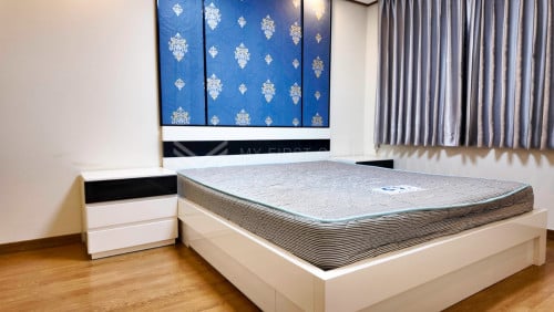 #ForRent 1- Bedroom apartment at De Castle Royal. Bkk1