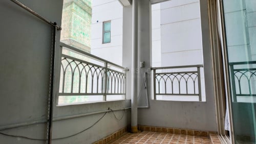 #ForRent 1- Bedroom apartment at De Castle Royal. Bkk1