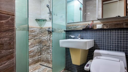#ForRent 1- Bedroom apartment at De Castle Royal. Bkk1