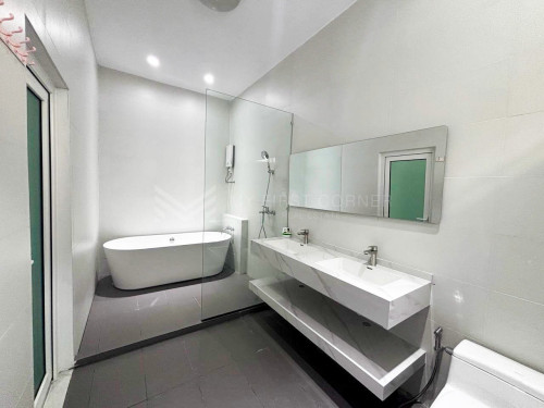 #Forrent 🏠Villa for rent in Toul Tompong