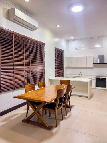 #Forrent 🏠Villa for rent in Toul Tompong