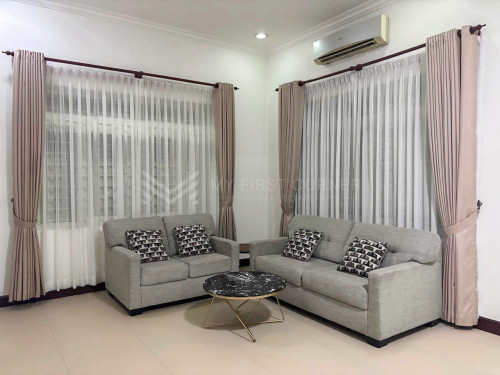 #Forrent 🏠Villa for rent in Toul Tompong