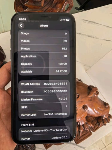 ចង់​លក់ឬដូរiphone 11 128G ជាមួយ​ Android​ phone