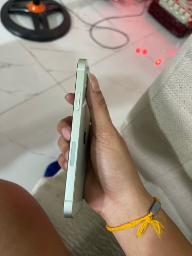 លក់iPhone 12 64G 99%សានុំសុីនធានាជូន