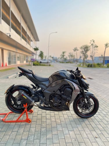 ចង់លក់ Kawasaki Z1000 ឆ្នាំ 2020 ពន្ធពេញឆ្នាំ