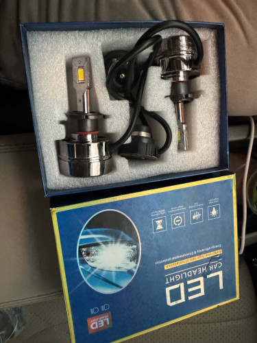 អំពូលឡាន LED ភ្លឺខ្លាំង លក់ធូរៗ សម្រាប់ ព្រូសtouring 04-06