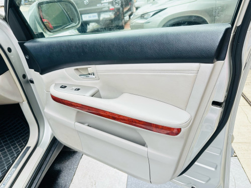 ថ្មីពេកហើយ ស្Lexus RX 330/2004 ប៉ុង1 ពណ៌ ប្រាក់ម្ចាស់ដើមផ្ទាល់ កាត់ឈ្មោះ បាន 2CN:$$$$