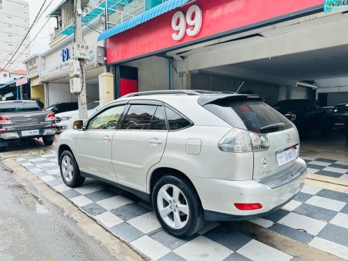 ថ្មីពេកហើយ ស្Lexus RX 330/2004 ប៉ុង1 ពណ៌ ប្រាក់ម្ចាស់ដើមផ្ទាល់ កាត់ឈ្មោះ បាន 2CN:$$$$