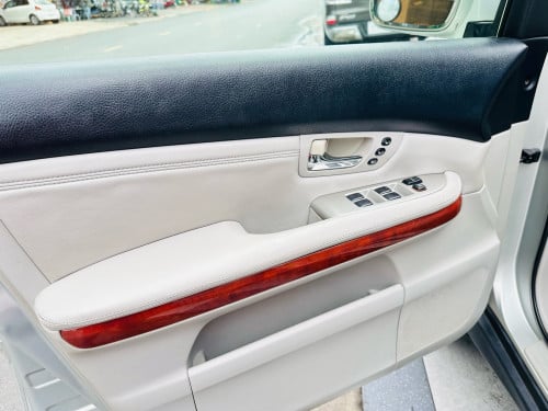 ថ្មីពេកហើយ ស្Lexus RX 330/2004 ប៉ុង1 ពណ៌ ប្រាក់ម្ចាស់ដើមផ្ទាល់ កាត់ឈ្មោះ បាន 2CN:$$$$