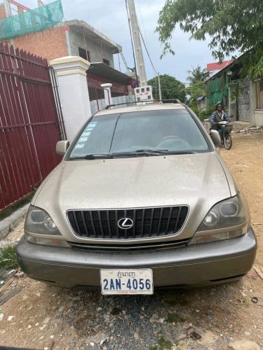 កាត់បានក្តៅLexus RX300 year 2000 ប៉ុង1ឡានស្អាត ឯកសារគ្រប់តំលៃ8600$ ចុះបានតិចតួច0966074444