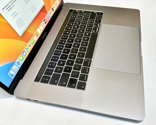 លក់ MacBook Pro 2017 15 inch