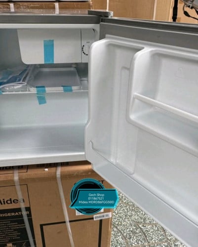ទូរទឹកកកខ្នាតតូច​ Midea Mini Bar Refrigerator MDRD86FGG50ID    43L