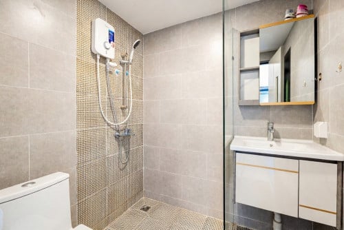 𝐅𝐨𝐫 𝐑𝐞𝐧𝐭: Modern 1BR Available For Rent – Olympic Area