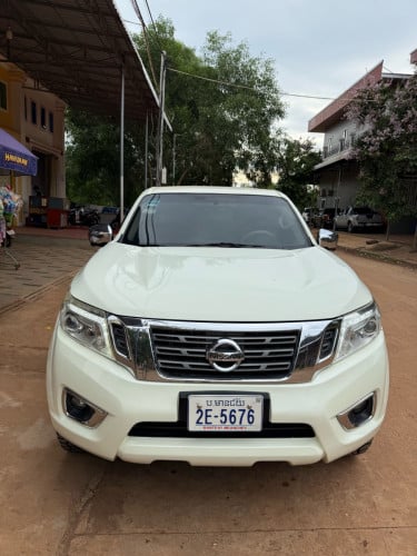 លក់ Nissan Navara ឆ្នាំ2016 ប៉ុង1 លេខអូតូ ប្រើម៉ាស៊ូត ឡានស្អាត