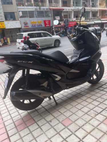 ចង់លក់PCXជប៉ុនចំ