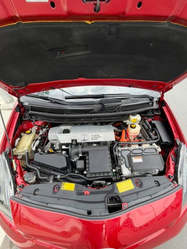 ចង់លក់ Prius 2013 OPTION 3 ពណ៍ក្រហម