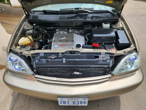 លក់​ RX300 ខច​ ឆ្នាំ03 នាក់ប្រើស្រីន១ជុំ ម្ចាស់ដើម​ ទី១
