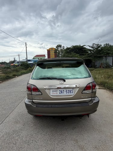 ឡានលក់ Rx300 2001 ប៉ុង1 ឡានថ្មី