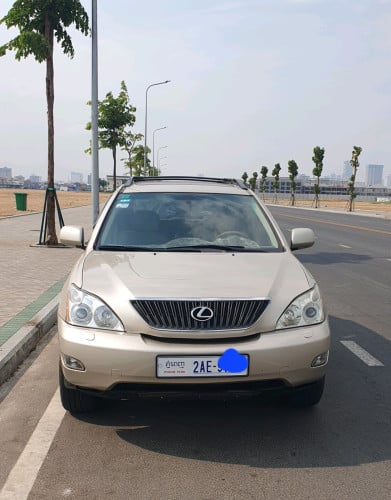 ឡានលក់RX330ឆ្នាំ04លក់ដូរស៊េរី