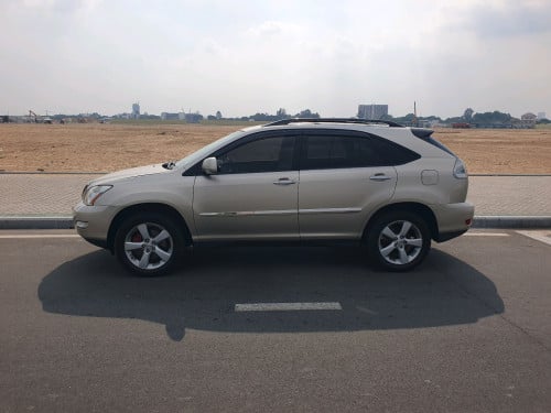 ឡានលក់RX330ឆ្នាំ04លក់ដូរស៊េរី
