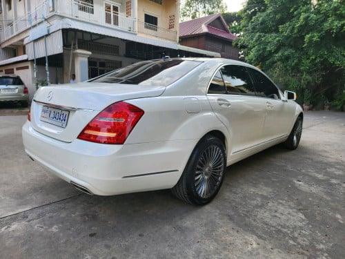 លក់​ S300 ឆ្នាំ012  VIP​ នាក់ប្រើស្រីន១ជុំ ម្ចាស់ដើម​ ទី១