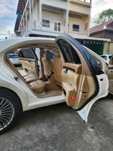 លក់​ S300 ឆ្នាំ012  VIP​ នាក់ប្រើស្រីន១ជុំ ម្ចាស់ដើម​ ទី១