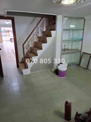 ហាងសំរាប់ជួលដូនពេញ  /  Shop for rent Daun Penh