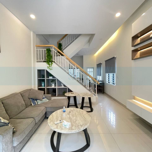 ផ្ទះអាជីវកម្មសម្រាប់ជួល / Shophouse For Rent