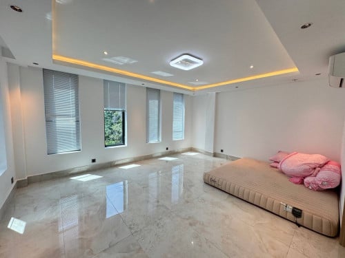 វីឡាទោលសំរាប់ជួលនៅច្បារអំពៅ / Single Villa for Rent at Khan Chbar Ampov