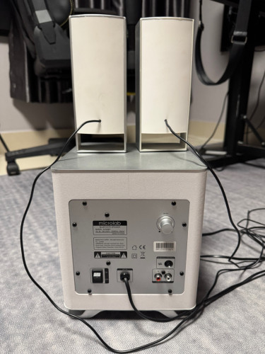 លក់Speaker Computer ម៉ាក Microlab Model : M-600BT
