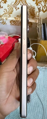 ទូរសព្ទTECNO POVA 7 (8G+8G)+128)