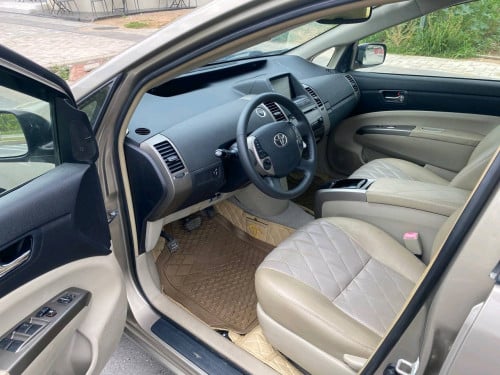 ឡានលក់ Toyota Prius 2007 Touring Gold 2BR