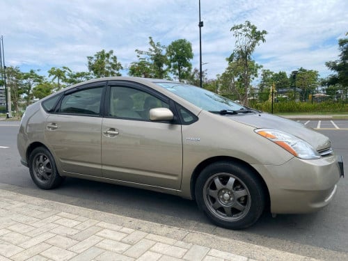 ឡានលក់ Toyota Prius 2007 Touring Gold 2BR