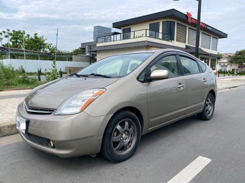 ឡានលក់ Toyota Prius 2007 Touring Gold 2BR