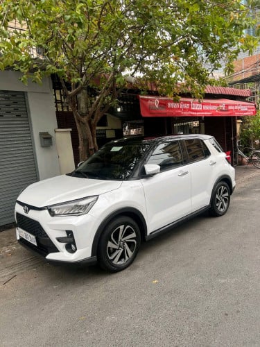 លក់ឡានស្អាតម្ចាស់ដើមTOYOTA RAIZE2023
