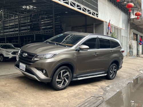 មហាសែនថ្មី TOYOTA RUSH 2022 ម្ចាស់ដេីមទីមួយថ្នាំសុីនមួយជុំ