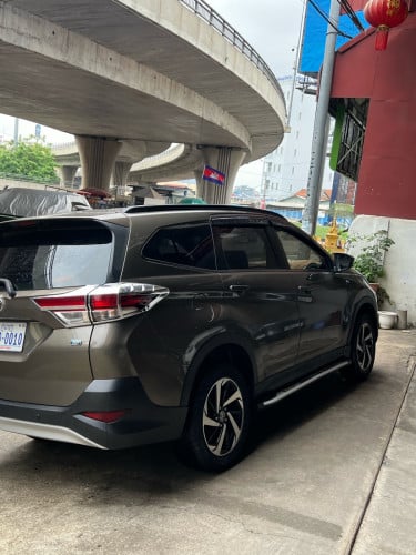 មហាសែនថ្មី TOYOTA RUSH 2022 ម្ចាស់ដេីមទីមួយថ្នាំសុីនមួយជុំ