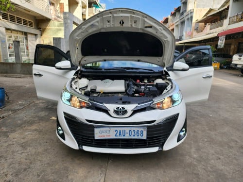 លក់​ TOYOTA​ VIOS ឆ្នាំ019 នាក់ប្រើស្រីន១ជុំ ម្ចាស់ដើម​ ទី១