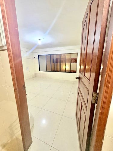✅ផ្ទះល្វែង សម្រាប់ជួល ម្តុំសំណង់១២ ទួលគោក (Code: R-00194)