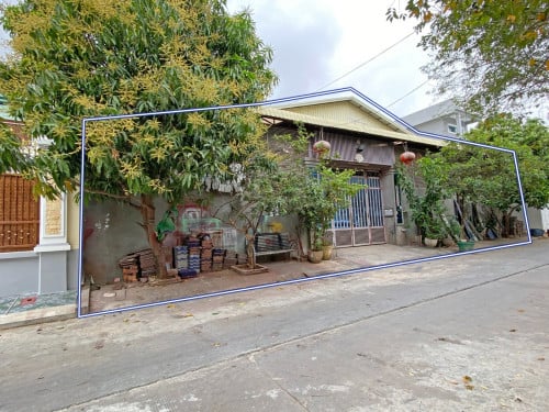🏘ឃ្លាំង នៅជិតបុរី ពិភពថ្មីចំការដូង1 ត្រូវការលក់បន្ទាន់ខ្លាំង