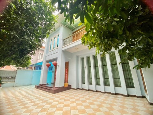 🏠វីឡាទោលសម្រាប់ជួល នៅក្នុងបុរីឧទ្យានទន្លេបាសាក់ | Single Villa for Rent in Borey Basac Gaden City