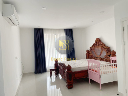 🏡ផ្ទះវីឡាឃ្វីនIIសម្រាប់លក់ នៅក្នុងបុរីជីបម៉ុង ហ្គ្រេនភ្នំពេញសុីធី