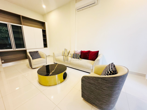 🏡Shophouse for Rent